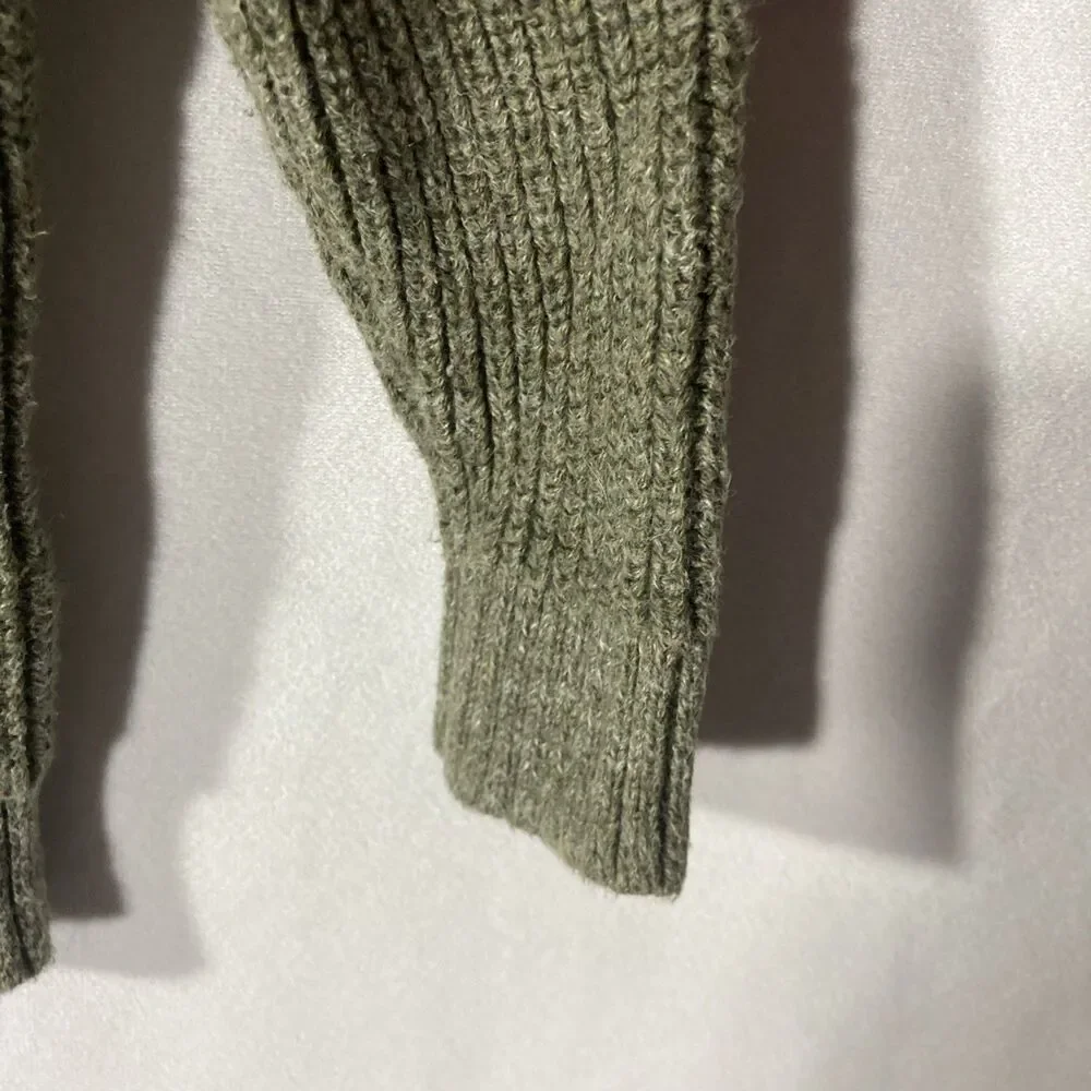 Baby Gap green sweater 12-18mths crew neck pull over long sleeves